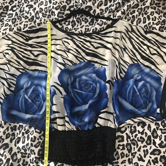 NWOT Flower Blouse - Picture 1 of 4